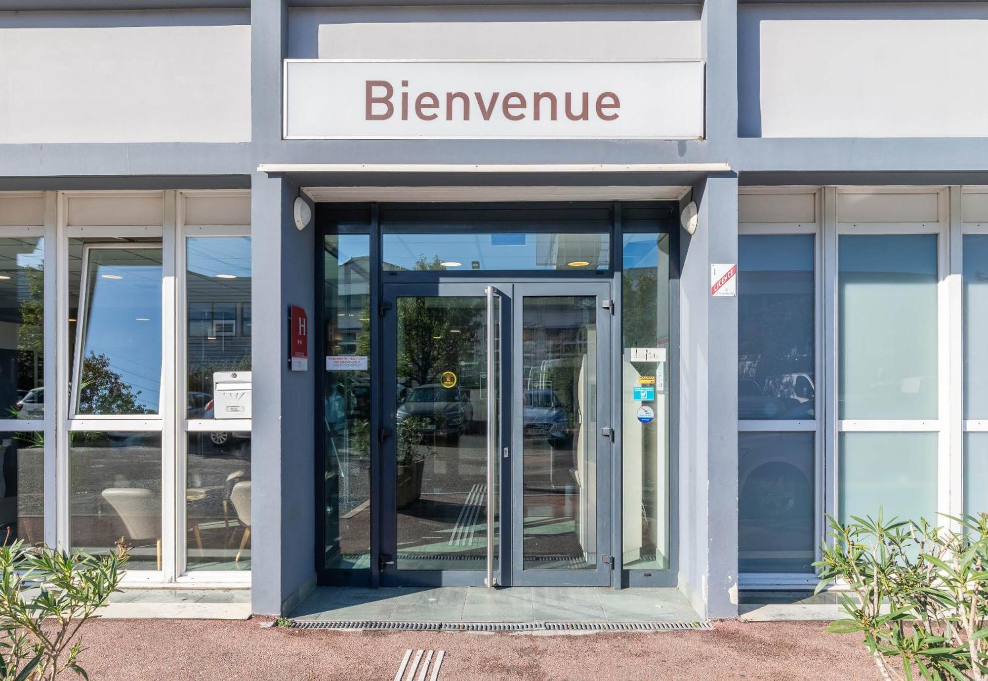 B&B Hotel Lyon Vénissieux エクステリア 写真